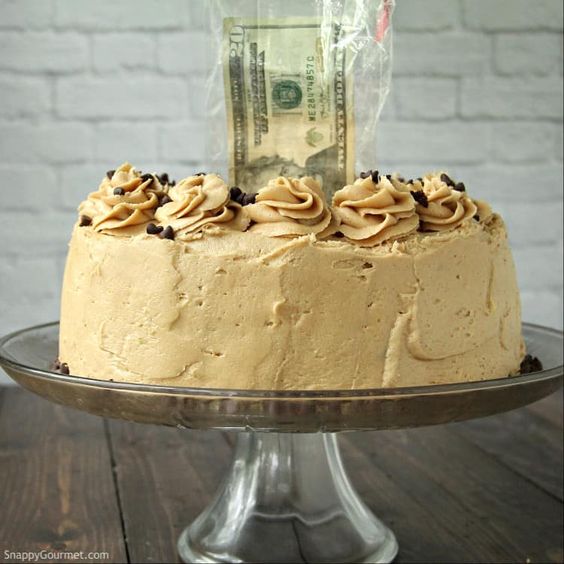 Money Cream Finish Cake image