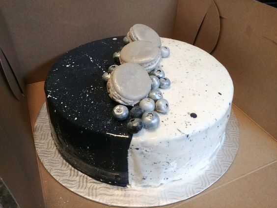 Black White Cake Cream Fondant image