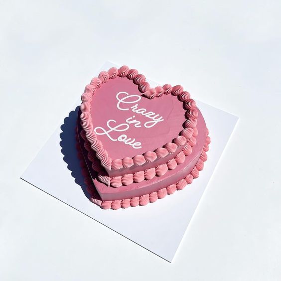 Heart Shape Cake Small image