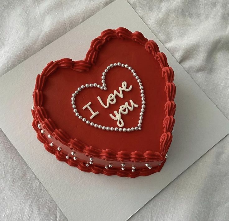 Heart Shape Cake Small image